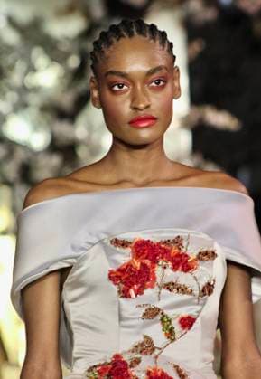 Nyfw: nardos fall 2025 collection. (new) nyfw: nardos fall 2025 collection. February 10, 2025, new york, usa: presentation of nardos fall 2025 collection during new york fashion week at plaza hotel in manhattan, new york. The collection is inspired by the craftsmanship of jewelry making and the raw beauty of natural stones. Mandatory credit: niyi fote thenews2 (Foto: Niyi Fote Thenews2 imago images) Nyfw: nardos fall 2025 collection.  Copyright: xNiyixFotex