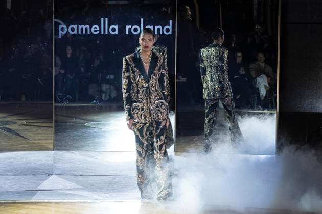 February 10, 2025, New York, New York, USA: A model walks runway for Pamella Roland runway show during New York Fashion Week Fall Winter 2025 at Rainbow Room at Rockefeller Center in New York on February 10, 2025 New York USA - ZUMAr339 20250210_znp_r339_072 Copyright: xLevxRadinx