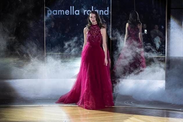 February 10, 2025, New York, New York, USA: A model walks runway for Pamella Roland runway show during New York Fashion Week Fall Winter 2025 at Rainbow Room at Rockefeller Center in New York on February 10, 2025 New York USA - ZUMAr339 20250210_znp_r339_078 Copyright: xLevxRadinx