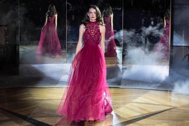 February 10, 2025, New York, New York, USA: A model walks runway for Pamella Roland runway show during New York Fashion Week Fall Winter 2025 at Rainbow Room at Rockefeller Center in New York on February 10, 2025 New York USA - ZUMAr339 20250210_znp_r339_080 Copyright: xLevxRadinx