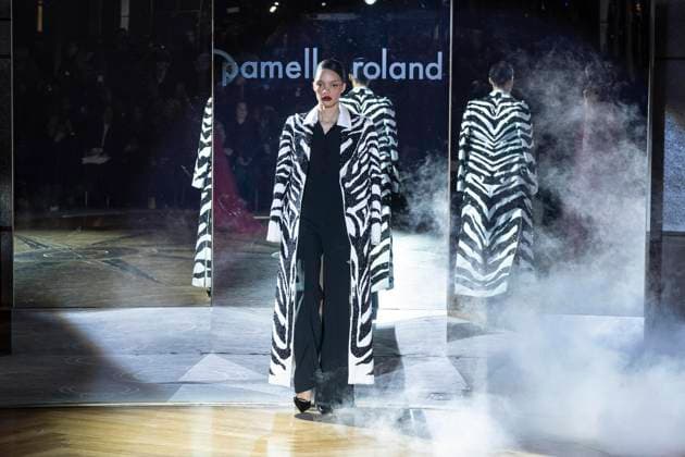 February 10, 2025, New York, New York, USA: A model walks runway for Pamella Roland runway show during New York Fashion Week Fall Winter 2025 at Rainbow Room at Rockefeller Center in New York on February 10, 2025 New York USA - ZUMAr339 20250210_znp_r339_082 Copyright: xLevxRadinx