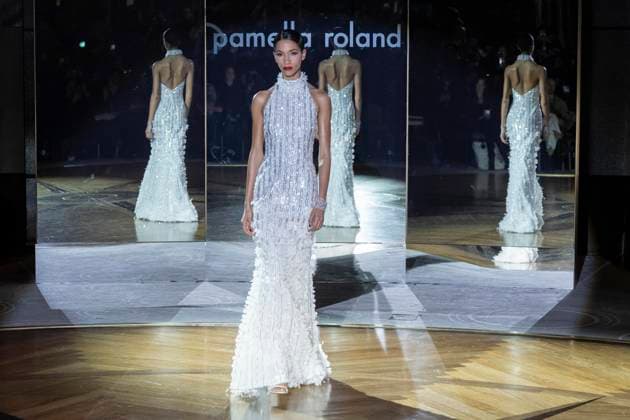 February 10, 2025, New York, New York, USA: A model walks runway for Pamella Roland runway show during New York Fashion Week Fall Winter 2025 at Rainbow Room at Rockefeller Center in New York on February 10, 2025 New York USA - ZUMAr339 20250210_znp_r339_092 Copyright: xLevxRadinx