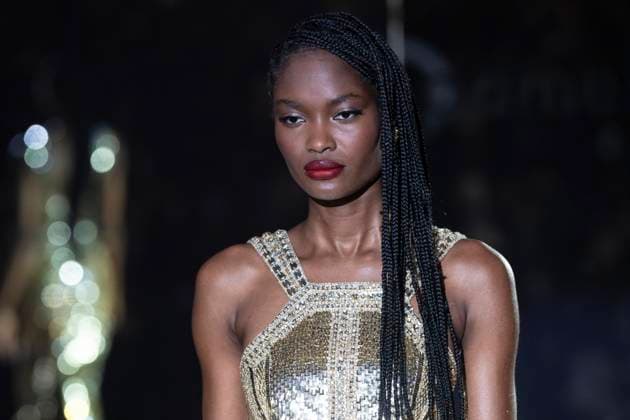 February 10, 2025, New York, New York, USA: A model walks runway for Pamella Roland runway show during New York Fashion Week Fall Winter 2025 at Rainbow Room at Rockefeller Center in New York on February 10, 2025 New York USA - ZUMAr339 20250210_znp_r339_102 Copyright: xLevxRadinx