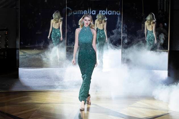 February 10, 2025, New York, New York, USA: A model walks runway for Pamella Roland runway show during New York Fashion Week Fall Winter 2025 at Rainbow Room at Rockefeller Center in New York on February 10, 2025 New York USA - ZUMAr339 20250210_znp_r339_048 Copyright: xLevxRadinx