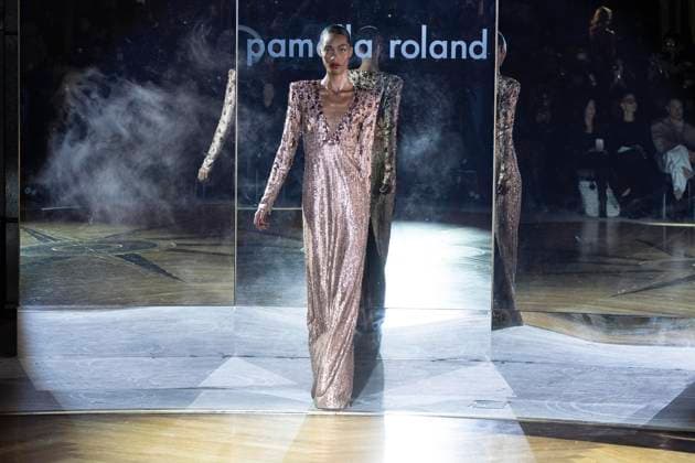 February 10, 2025, New York, New York, USA: A model walks runway for Pamella Roland runway show during New York Fashion Week Fall Winter 2025 at Rainbow Room at Rockefeller Center in New York on February 10, 2025 New York USA - ZUMAr339 20250210_znp_r339_056 Copyright: xLevxRadinx