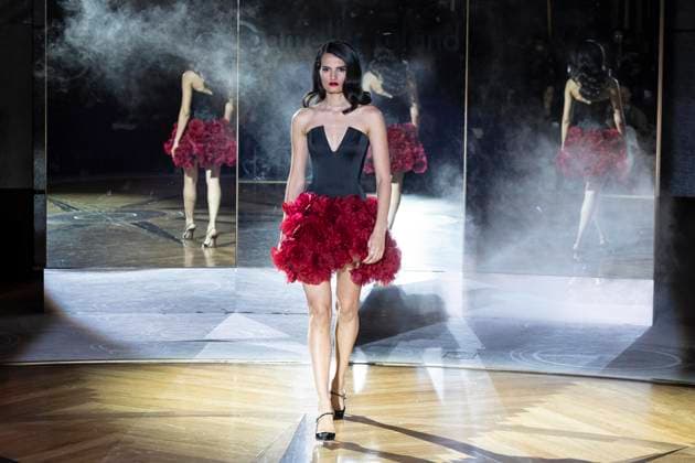February 10, 2025, New York, New York, USA: A model walks runway for Pamella Roland runway show during New York Fashion Week Fall Winter 2025 at Rainbow Room at Rockefeller Center in New York on February 10, 2025 New York USA - ZUMAr339 20250210_znp_r339_112 Copyright: xLevxRadinx