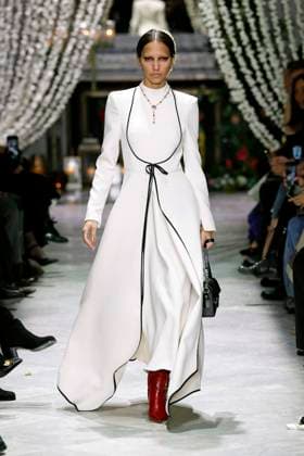 Bibhu Mohapatra Ready to wear fall winter 2025 26 NEW YORK February 2025 Bibhu Mohapatra Ready to wear fall winter 2025 26 NEW YORK February 2025, Credit:Zeppelin Avalon  Copyright: xZeppelinx xAvalonx 0962217926