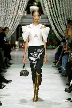 Bibhu Mohapatra Ready to wear fall winter 2025 26 NEW YORK February 2025 Bibhu Mohapatra Ready to wear fall winter 2025 26 NEW YORK February 2025, Credit:Zeppelin Avalon  Copyright: xZeppelinx xAvalonx 0962218491