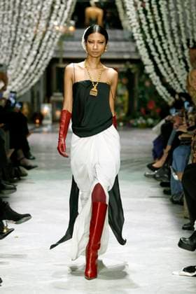 Bibhu Mohapatra Ready to wear fall winter 2025 26 NEW YORK February 2025 Bibhu Mohapatra Ready to wear fall winter 2025 26 NEW YORK February 2025, Credit:Zeppelin Avalon  Copyright: xZeppelinx xAvalonx 0962218575