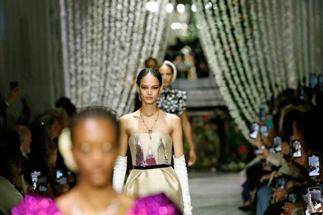 Bibhu Mohapatra Ready to wear fall winter 2025 26 NEW YORK February 2025 Bibhu Mohapatra Ready to wear fall winter 2025 26 NEW YORK February 2025, Credit:Zeppelin Avalon  Copyright: xZeppelinx xAvalonx 0962230442