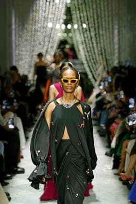 Bibhu Mohapatra Ready to wear fall winter 2025 26 NEW YORK February 2025 Bibhu Mohapatra Ready to wear fall winter 2025 26 NEW YORK February 2025, Credit:Zeppelin Avalon  Copyright: xZeppelinx xAvalonx 0962230840