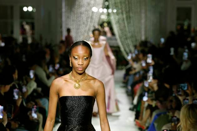 Bibhu Mohapatra Ready to wear fall winter 2025 26 NEW YORK February 2025 Bibhu Mohapatra Ready to wear fall winter 2025 26 NEW YORK February 2025, Credit:Zeppelin Avalon  Copyright: xZeppelinx xAvalonx 0962231011