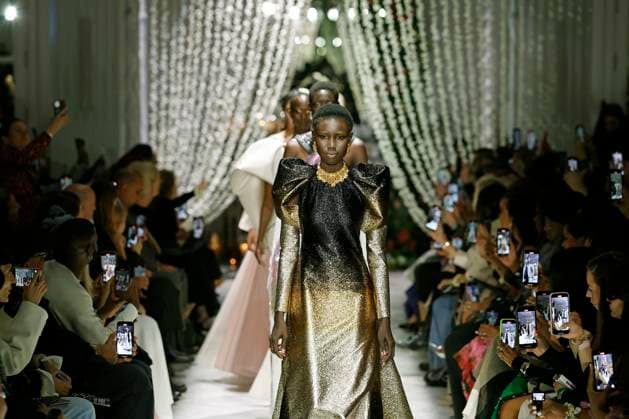 Bibhu Mohapatra Ready to wear fall winter 2025 26 NEW YORK February 2025 Bibhu Mohapatra Ready to wear fall winter 2025 26 NEW YORK February 2025, Credit:Zeppelin Avalon  Copyright: xZeppelinx xAvalonx 0962235098