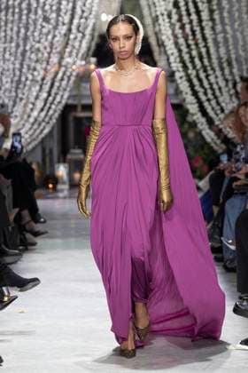 Bibhu Mohapatra fashion show fall winter collection 2025 2026 during New York Fashion Week A model walks the runway at the Bibhu Mohapatra fashion show during New York Fashion Week at the The Pierre Hotel on February 10, 2025 in New York City New York Etats Unis  Copyright: xAgencex xBestimagexAgencex xBestimagex