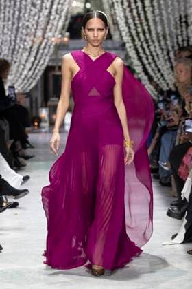 Bibhu Mohapatra fashion show fall winter collection 2025 2026 during New York Fashion Week A model walks the runway at the Bibhu Mohapatra fashion show during New York Fashion Week at the The Pierre Hotel on February 10, 2025 in New York City New York Etats Unis  Copyright: xAgencex xBestimagexAgencex xBestimagex