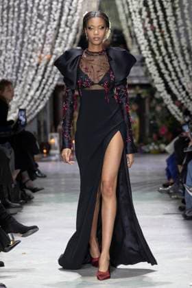 Bibhu Mohapatra fashion show fall winter collection 2025 2026 during New York Fashion Week A model walks the runway at the Bibhu Mohapatra fashion show during New York Fashion Week at the The Pierre Hotel on February 10, 2025 in New York City New York Etats Unis  Copyright: xAgencex xBestimagexAgencex xBestimagex