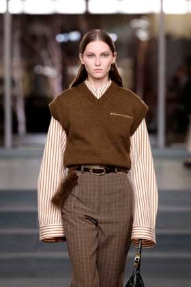 Tory Burch Ready-to-wear Fall Winter 2025 26, New York, February 2025 Tory Burch Ready-to-wear Fall Winter 2025 26 runway at New York fashion week, 10 February 2025., Credit:x Avalon New York, USA  Copyright: xxx xAvalonx PHT_fashion_NYFW_Tory_Burch_details_962319151