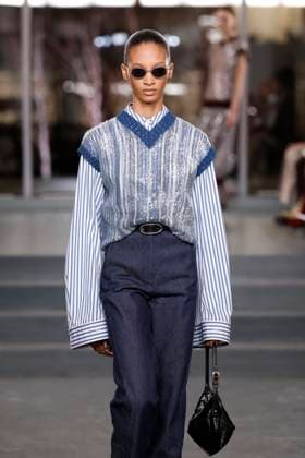 Tory Burch Ready-to-wear Fall Winter 2025 26, New York, February 2025 Tory Burch Ready-to-wear Fall Winter 2025 26 runway at New York fashion week, 10 February 2025., Credit:x Avalon New York, USA  Copyright: xxx xAvalonx PHT_fashion_NYFW_Tory_Burch_details_962320171