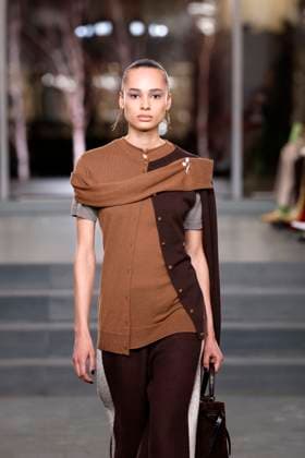Tory Burch Ready-to-wear Fall Winter 2025 26, New York, February 2025 Tory Burch Ready-to-wear Fall Winter 2025 26 runway at New York fashion week, 10 February 2025., Credit:x Avalon New York, USA  Copyright: xxx xAvalonx PHT_fashion_NYFW_Tory_Burch_details_962321616