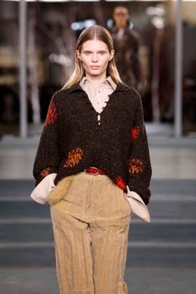 Tory Burch Ready-to-wear Fall Winter 2025 26, New York, February 2025 Tory Burch Ready-to-wear Fall Winter 2025 26 runway at New York fashion week, 10 February 2025., Credit:x Avalon New York, USA  Copyright: xxx xAvalonx PHT_fashion_NYFW_Tory_Burch_details_962322243