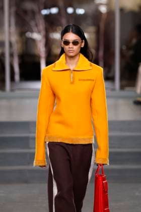 Tory Burch Ready-to-wear Fall Winter 2025 26, New York, February 2025 Tory Burch Ready-to-wear Fall Winter 2025 26 runway at New York fashion week, 10 February 2025., Credit:x Avalon New York, USA  Copyright: xxx xAvalonx PHT_fashion_NYFW_Tory_Burch_details_962320747