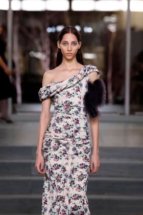 Tory Burch Ready-to-wear Fall Winter 2025 26, New York, February 2025 Tory Burch Ready-to-wear Fall Winter 2025 26 runway at New York fashion week, 10 February 2025., Credit:x Avalon New York, USA  Copyright: xxx xAvalonx PHT_fashion_NYFW_Tory_Burch_details_962323404