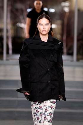 Tory Burch Ready-to-wear Fall Winter 2025 26, New York, February 2025 Tory Burch Ready-to-wear Fall Winter 2025 26 runway at New York fashion week, 10 February 2025., Credit:x Avalon New York, USA  Copyright: xxx xAvalonx PHT_fashion_NYFW_Tory_Burch_details_962323449