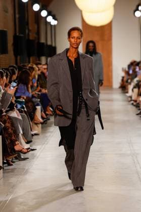 Runway during the Michael Kors Collection Fall Winter 2025 Runway Show at Terminal Warehouse on February 11, 2025 in New York City New York Etats Unis  Copyright: xAgencex xBestimagexAgencex xBestimagex
