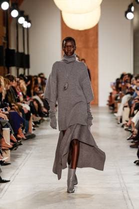 Runway during the Michael Kors Collection Fall Winter 2025 Runway Show at Terminal Warehouse on February 11, 2025 in New York City New York Etats Unis  Copyright: xAgencex xBestimagexAgencex xBestimagex