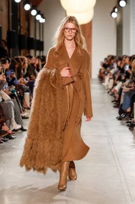 Runway during the Michael Kors Collection Fall Winter 2025 Runway Show at Terminal Warehouse on February 11, 2025 in New York City New York Etats Unis  Copyright: xAgencex xBestimagexAgencex xBestimagex