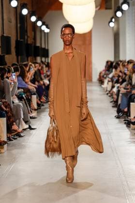 Runway during the Michael Kors Collection Fall Winter 2025 Runway Show at Terminal Warehouse on February 11, 2025 in New York City New York Etats Unis  Copyright: xAgencex xBestimagexAgencex xBestimagex