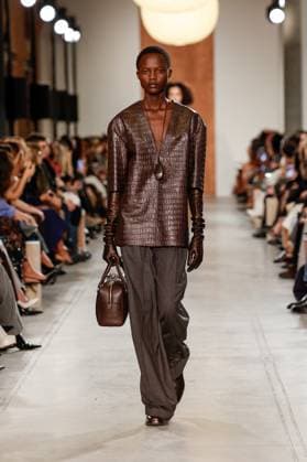 Runway during the Michael Kors Collection Fall Winter 2025 Runway Show at Terminal Warehouse on February 11, 2025 in New York City New York Etats Unis  Copyright: xAgencex xBestimagexAgencex xBestimagex