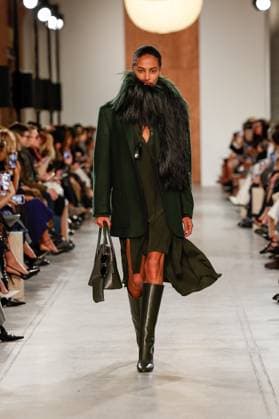 Runway during the Michael Kors Collection Fall Winter 2025 Runway Show at Terminal Warehouse on February 11, 2025 in New York City New York Etats Unis  Copyright: xAgencex xBestimagexAgencex xBestimagex