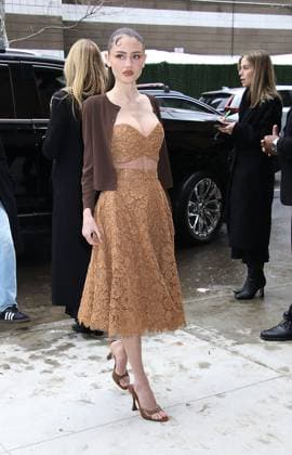NEW YORK, NY- FEBRUARY 11: Leni Klum seen arriving at Michael Kors 2025 Collection fashion show during the 2025 New York Fashion Week on February 11, 2025. Copyright: xRWx