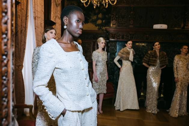 February 11, 2025, New York, New York, United States: Model at the Dennis Basso Fall Winter 2025 Presentation at The Columbus Foundation in New York. Dinara Khairova Zuma Press February 11, 2025. New York United States - ZUMAp281 20250211_zea_p281_060 Copyright: xPhotoxImagexPressx