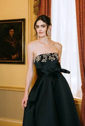 February 11, 2025, New York, New York, United States: Model at the Dennis Basso Fall Winter 2025 Presentation at The Columbus Foundation in New York. Dinara Khairova Zuma Press February 11, 2025. New York United States - ZUMAp281 20250211_zea_p281_066 Copyright: xPhotoxImagexPressx