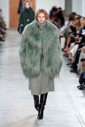 Michael Kors ready to wear fall winter 2025 26, New York, February 2025 Michael Kors ready to wear fall winter 2025 26 runway at New York fashion week, 11 February 2025, Credit:x Avalon New York, USA  Copyright: xxx xAvalonx 0962592685