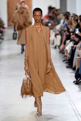 Michael Kors ready to wear fall winter 2025 26, New York, February 2025 Michael Kors ready to wear fall winter 2025 26 runway at New York fashion week, 11 February 2025, Credit:x Avalon New York, USA  Copyright: xxx xAvalonx 0962593063