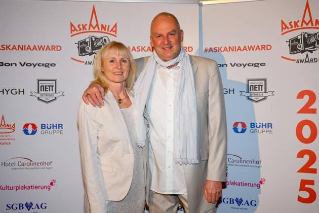 Rainer and Anita Wentzl at the 17th ASKANIA Award ceremony at the Quatsch Comedy Club Berlin