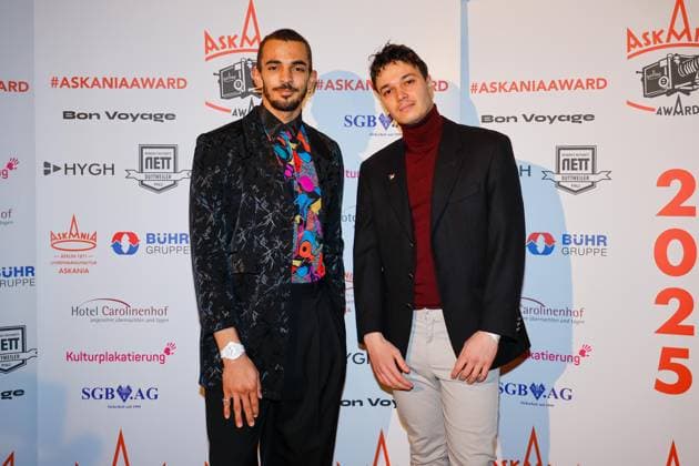 Leonhard Burkhardt, Nabil Zebdji laudator at the 17th ASKANIA Award ceremony at the Quatsch Comedy Club Berlin
