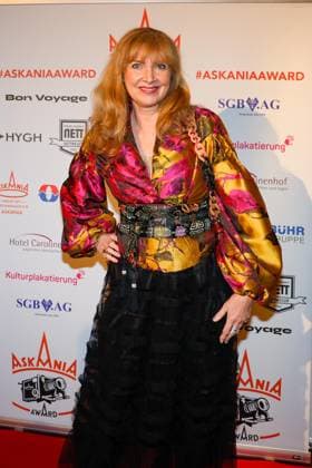 Nanna Kuckuck at the 17th ASKANIA Award ceremony at the Quatsch Comedy Club Berlin