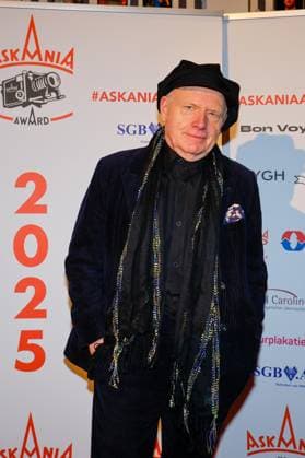 Herrmann Vaske laudator at the 17th ASKANIA Award ceremony at the Quatsch Comedy Club Berlin