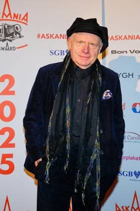 Herrmann Vaske laudator at the 17th ASKANIA Award ceremony at the Quatsch Comedy Club Berlin