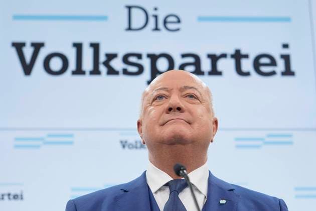 News Themen der Woche KW07 News Bilder des Tages - Wien 12.02.2025 - Koalitionsgespräche FPÖ - ÖVP - Heute scheiterten die zuletzt sehr schwierigen Koalitionsverhandlungen der FPÖ - ÖVP zu einer möglichen Regierungskoalition. PHOTO: ÖVP-Chef Christian Stocker nahm in der Parteizentrale Stellung zu dem Scheitern der Koalitionsverhandlungen. Vienna (AUSTRIA) - Coalition talks FPÖ - ÖVP - Today the recently very difficult coalition negotiations between the FPÖ and ÖVP on a possible governing coalition failed.- FPÖ, FPO, FPOe, OVP, OEVP, statement, PK, Scheitern, gescheitert, Koalitionsgespräche FPÖ - ÖVP gescheitert *** Vienna 12 02 2025 Coalition talks FPÖ ÖVP Today the recently very difficult coalition negotiations between the FPÖ and ÖVP on a possible governing coalition failed 