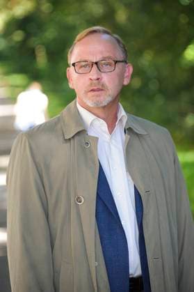 Schauspieler Alexander Held bei einer Drehpause bei der ZDF-Samstags-Krimi Reihe Muenchen Mord in Muenchen Pressekonferenz im Hotel Bayerischer Hof in Muenchen am Dienstag 23.08.2016 *** Actors Alexander Hero at a Break in shooting at the ZDF Saturdays Thriller Series Munich Murder in Munich Press conference at Hotel Bavarian Farm in Munich on Tuesday 23 08 2016