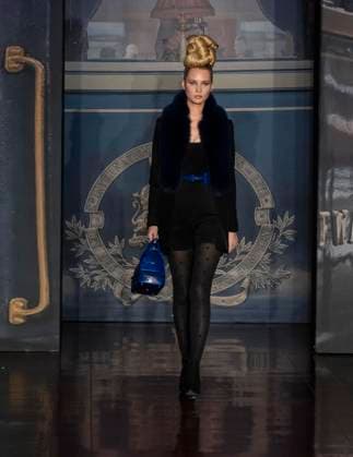 February 13, 2025, New York, New York, USA: Model walks runway for Zang Toi runway show during New York Fashion Week Fall Winter 2025 at Park Avenue Christian Church in New York on February 13, 2025. Zang Toi design for House of Toi includes dresses, shoes, accessories like bags, costume jewelry, belts and etc. New York USA - ZUMAr339 20250213_znp_r339_032 Copyright: xLevxRadinx