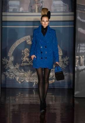 February 13, 2025, New York, New York, USA: Model walks runway for Zang Toi runway show during New York Fashion Week Fall Winter 2025 at Park Avenue Christian Church in New York on February 13, 2025. Zang Toi design for House of Toi includes dresses, shoes, accessories like bags, costume jewelry, belts and etc. New York USA - ZUMAr339 20250213_znp_r339_037 Copyright: xLevxRadinx