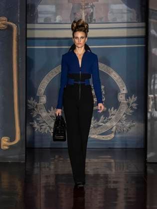February 13, 2025, New York, New York, USA: Model walks runway for Zang Toi runway show during New York Fashion Week Fall Winter 2025 at Park Avenue Christian Church in New York on February 13, 2025. Zang Toi design for House of Toi includes dresses, shoes, accessories like bags, costume jewelry, belts and etc. New York USA - ZUMAr339 20250213_znp_r339_044 Copyright: xLevxRadinx