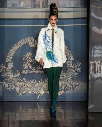 February 13, 2025, New York, New York, USA: Model walks runway for Zang Toi runway show during New York Fashion Week Fall Winter 2025 at Park Avenue Christian Church in New York on February 13, 2025. Zang Toi design for House of Toi includes dresses, shoes, accessories like bags, costume jewelry, belts and etc. New York USA - ZUMAr339 20250213_znp_r339_061 Copyright: xLevxRadinx