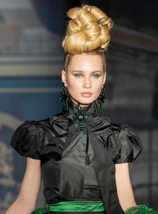 February 13, 2025, New York, New York, USA: Model walks runway for Zang Toi runway show during New York Fashion Week Fall Winter 2025 at Park Avenue Christian Church in New York on February 13, 2025. Zang Toi design for House of Toi includes dresses, shoes, accessories like bags, costume jewelry, belts and etc. New York USA - ZUMAr339 20250213_znp_r339_111 Copyright: xLevxRadinx